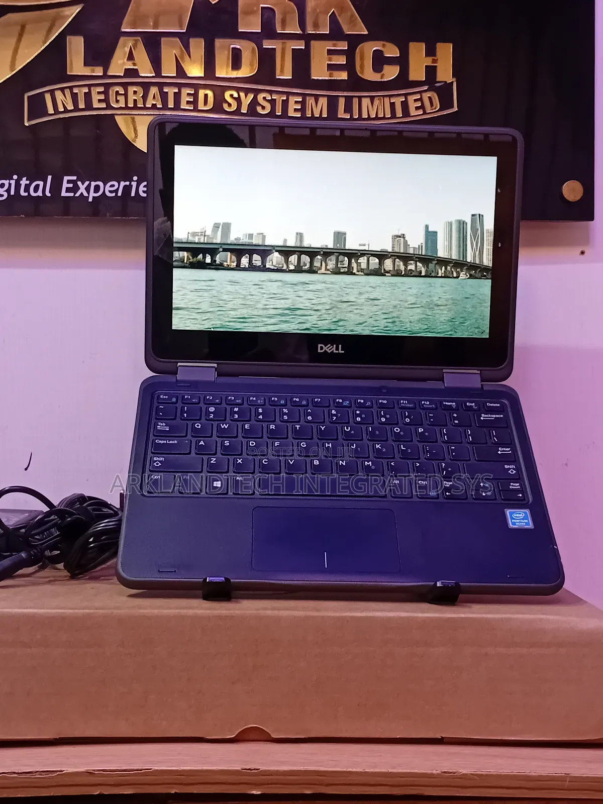 Laptop Dell Latitude 3540 8GB Intel Pentium SSD 256GB