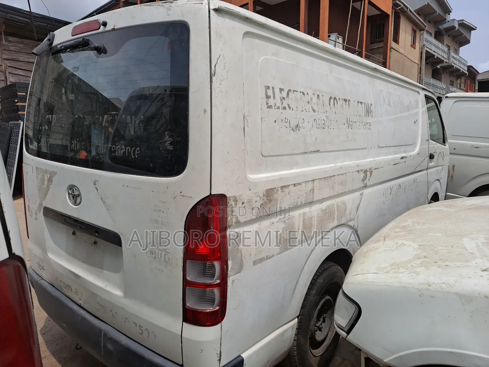 Toyota HiAce 2010 White