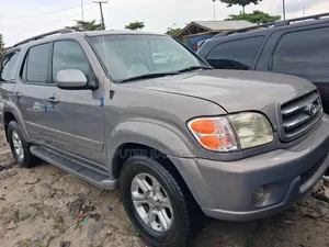 Toyota Sequoia Limited 4dr SUV (4.7L 8cyl 4A) 2002 Beige