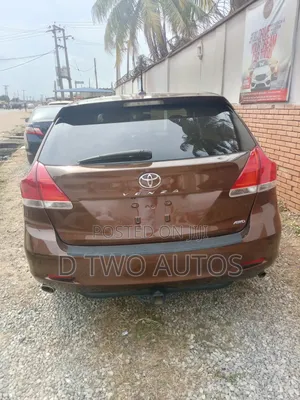 Toyota Venza V6 AWD 2012 Brown
