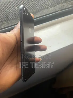 Apple iPhone 7 32 GB Black