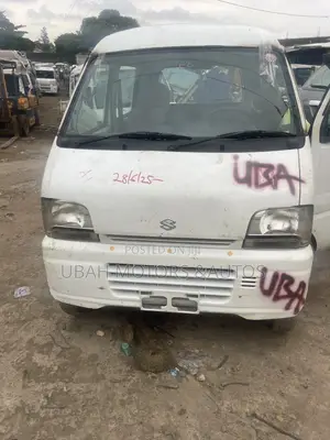 Suzuki Every 2005 White