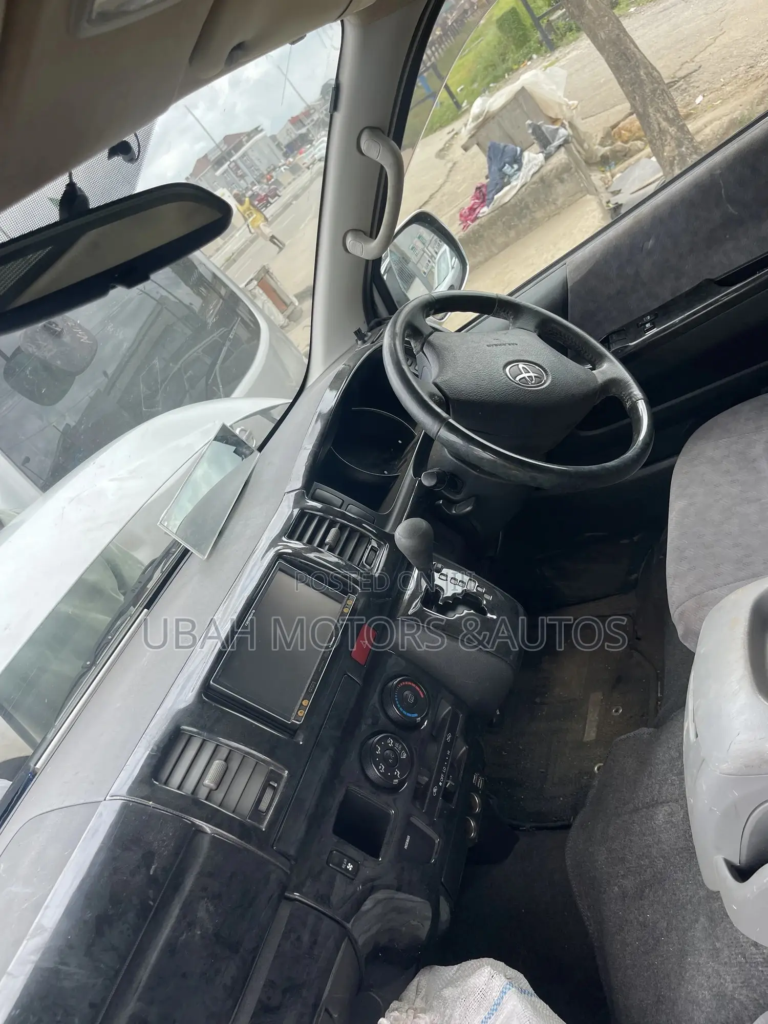 Toyota HiAce 2008 Silver