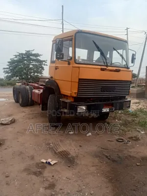 Iveco 330-30 Ten Tyres