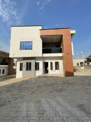4 Bdrm Fully Detached Duplex In Guzape For Sale!