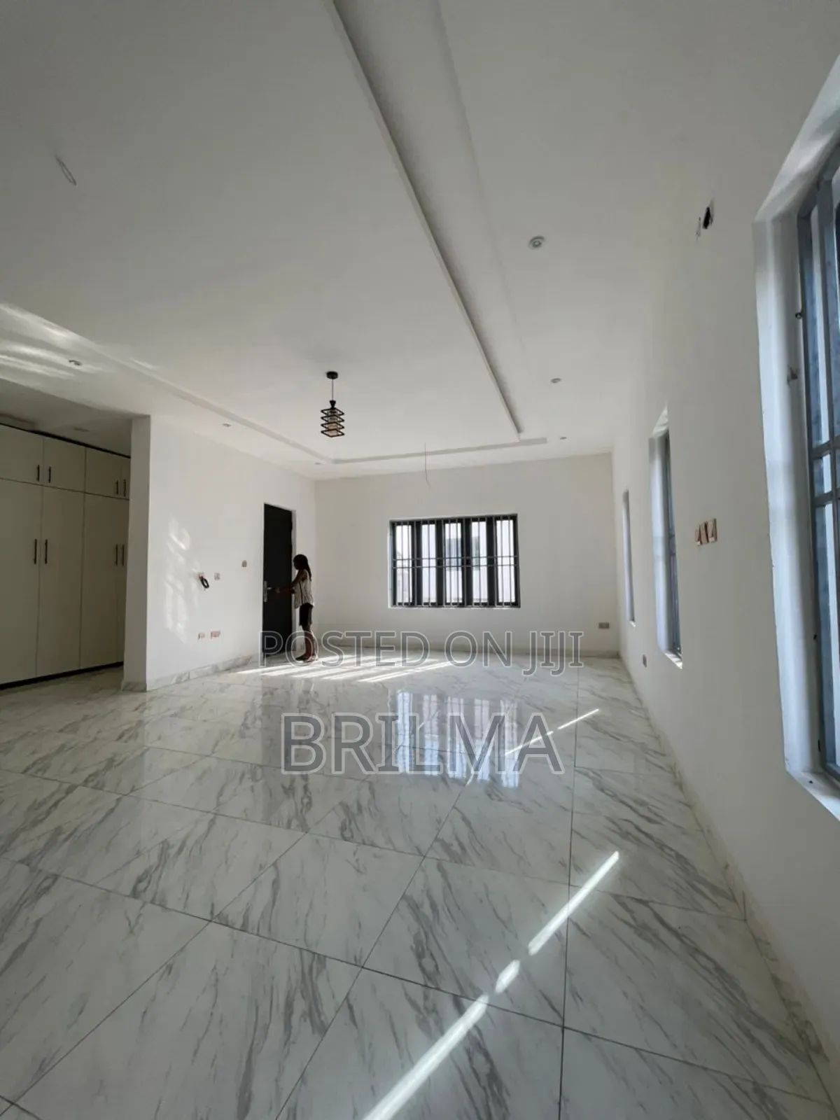 4 Bdrm Fully Detached Duplex In Guzape For Sale!
