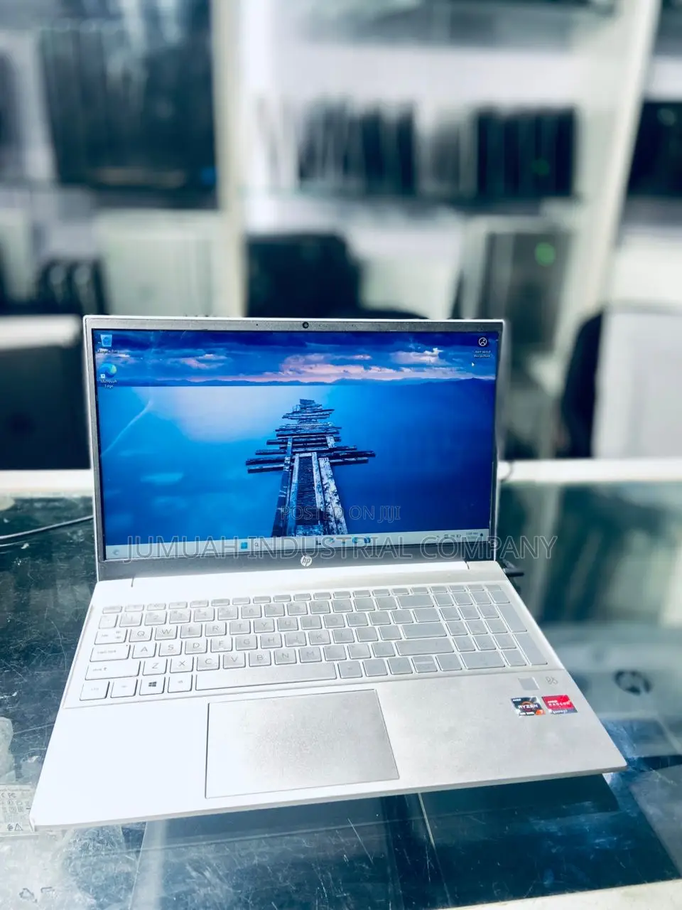 Laptop HP Pavilion 15 8GB AMD Ryzen 7 SSD 256GB