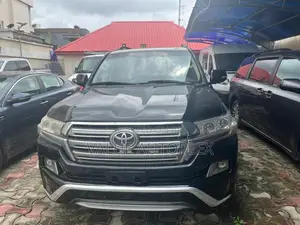 Toyota Land Cruiser 2013 Black