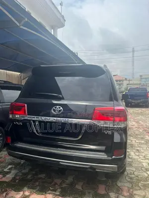 Toyota Land Cruiser 2013 Black