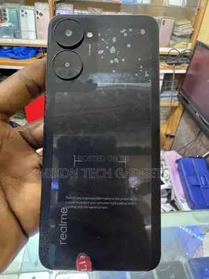 Realme V30 128 GB Black