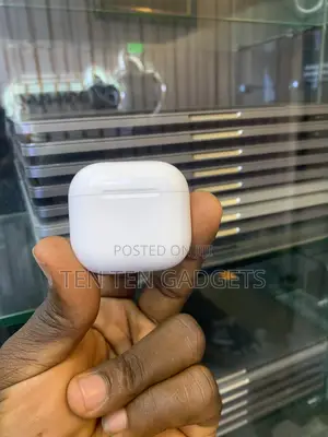 Air Pods 4
