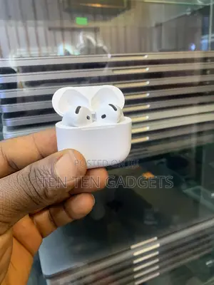 Air Pods 4