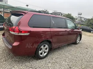Toyota Sienna LE 8 Passenger 2012 Red