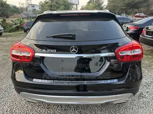 Mercedes-Benz GLA-Class 2016 Black