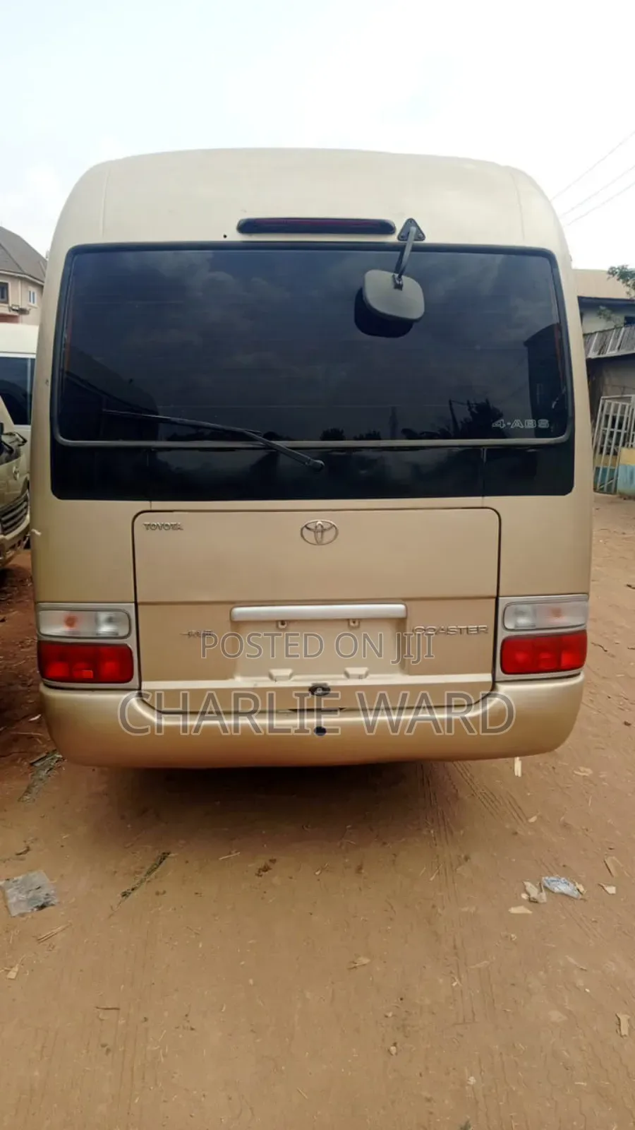 Toyota Coaster 2010 Gold