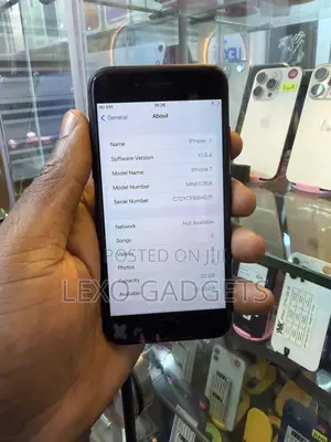 Apple iPhone 7 32 GB Black