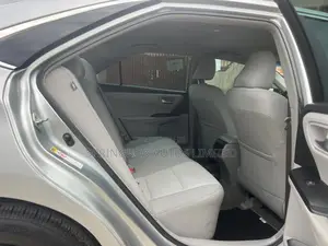 Toyota Camry LE 4dr Sedan (2.5L 4cyl 6A) 2017 Silver
