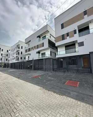 4bdrm Maisonette in Lekki Phase 1, for rent