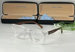High Quality Luxury Miumiu Glasses