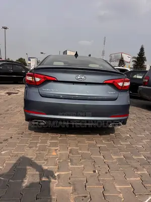 Hyundai Sonata Sport Sedan FWD (2.4L 4cyl 6A) 2016 Blue