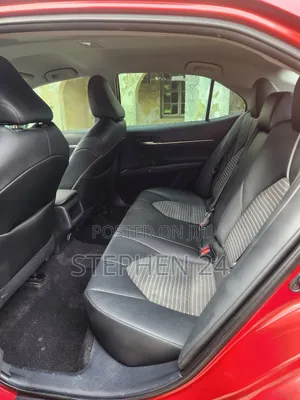 Toyota Camry SE FWD 2020 Red