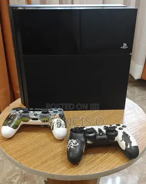 Play Station 4