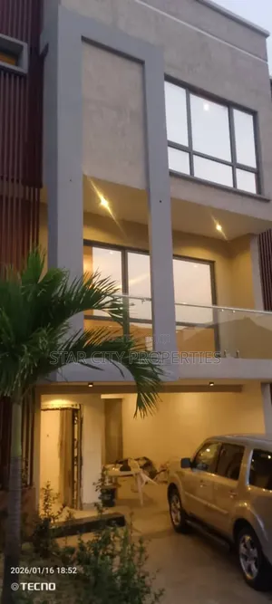 4bdrm Townhouse / Terrace in Omole Phase 1 Ikeja for rent