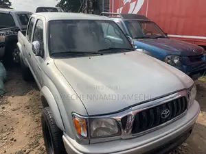 Toyota Tacoma Base V6 4x4 Double-Cab 121.9 in. WB 2003 Silver
