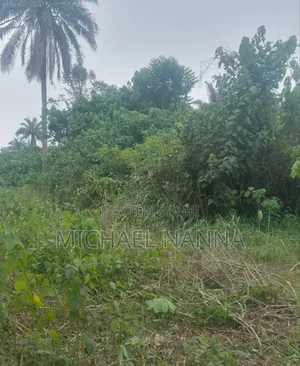 Plots at Sagamu Abeokuta Express