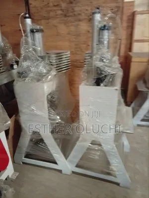 Pneumatic Nylon Punching Machine
