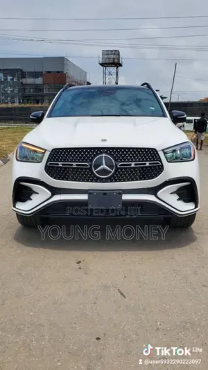 Mercedes-Benz GLE-Class 2025 White