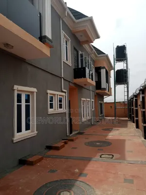 3bdrm Duplex in Gateway Estate, Akala Express for rent