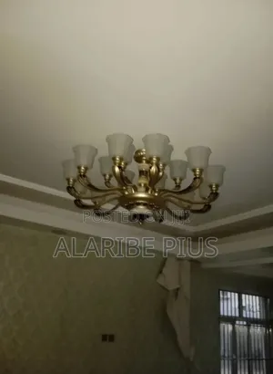 8bdrm Bungalow in Estate, Life Camp for rent