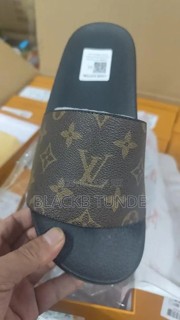Carton Slides Men