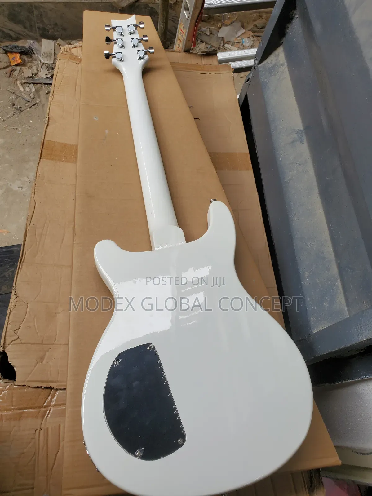 Bass Guitar 