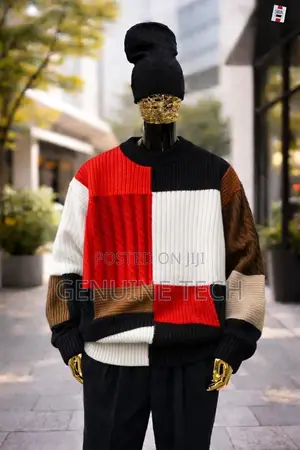 Cardigan/Sweatshirt