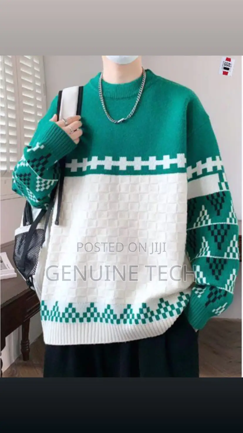 Cardigan/Sweatshirt