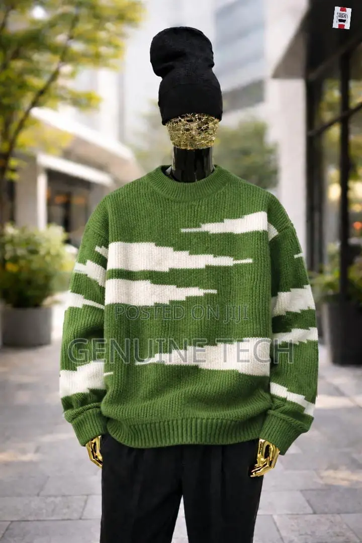 Sweatshirt/Cardigan