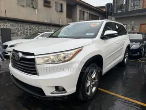 Toyota Highlander Limited Platinum 4dr SUV AWD (3.5L 6cyl 6A) 2014