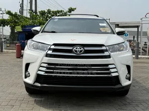 Toyota Highlander Limited 4dr SUV AWD (3.5L 6cyl 6A) 2015 White