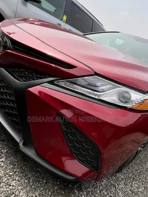 Toyota Camry SE FWD (2.5L 4cyl 8AM) 2018 Red