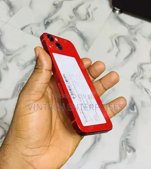 Apple iPhone 13 128 GB Red
