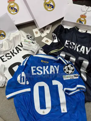 Real Madrid Unboxing Jersey (Ideal Gift for Sportlovers)