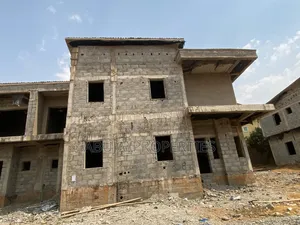 4bdrm Duplex in In A Secured Estate, Life Camp for sale