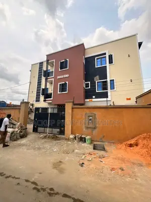 1bdrm Room & Parlour in Shomolu / Shomolu for sale