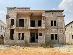 5bdrm Duplex in In A Secured Estate, Life Camp for sale