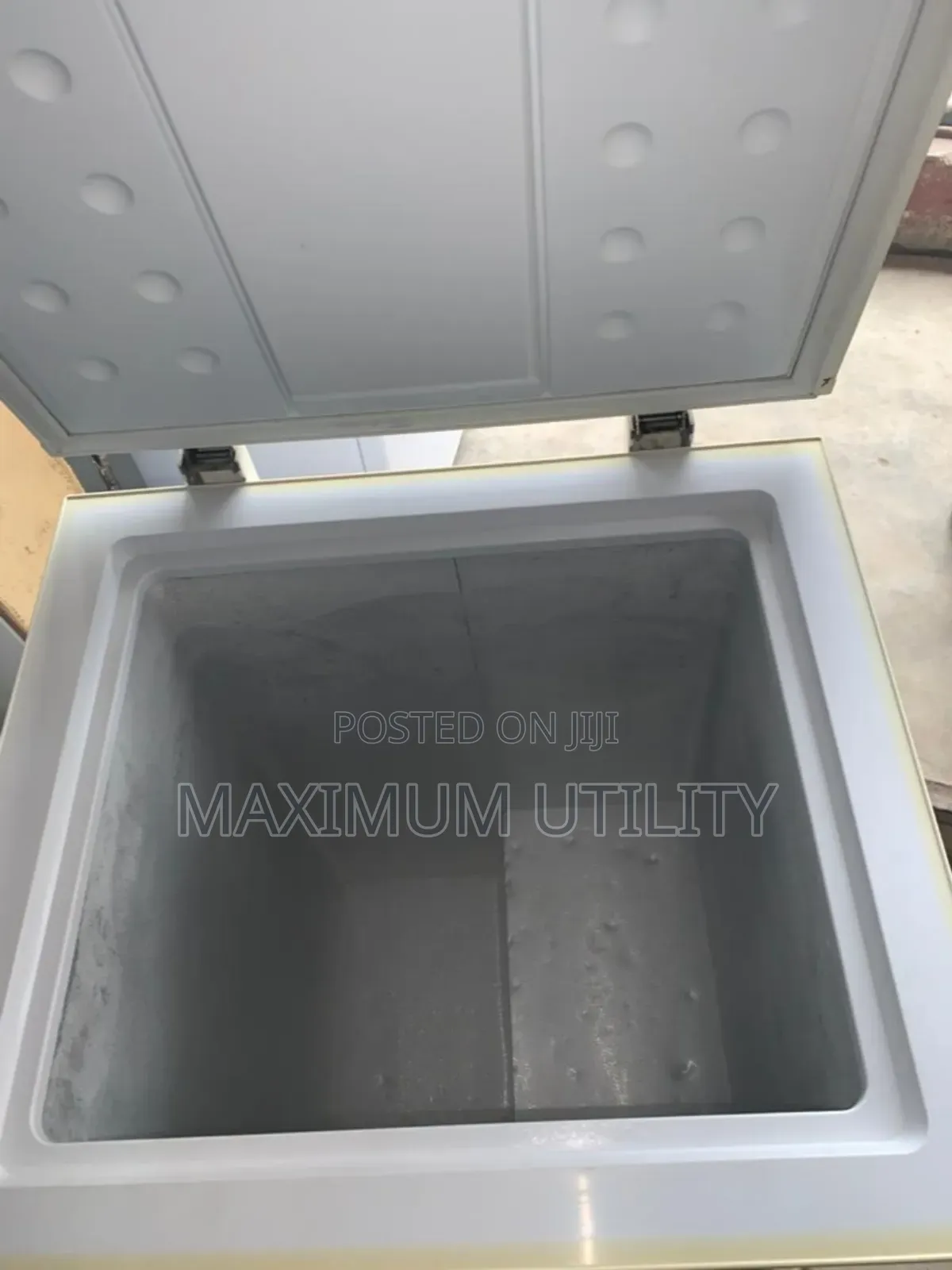Curry's Essential 100 LTRS Uk Used Step Down Very Active Chest Freezer