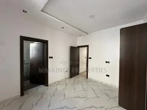 3bdrm Apartment in Lekki Phase 1 for rent