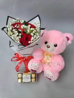 Valentine Package With Fresh Roses
