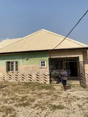3bdrm Bungalow in Kubwa for sale